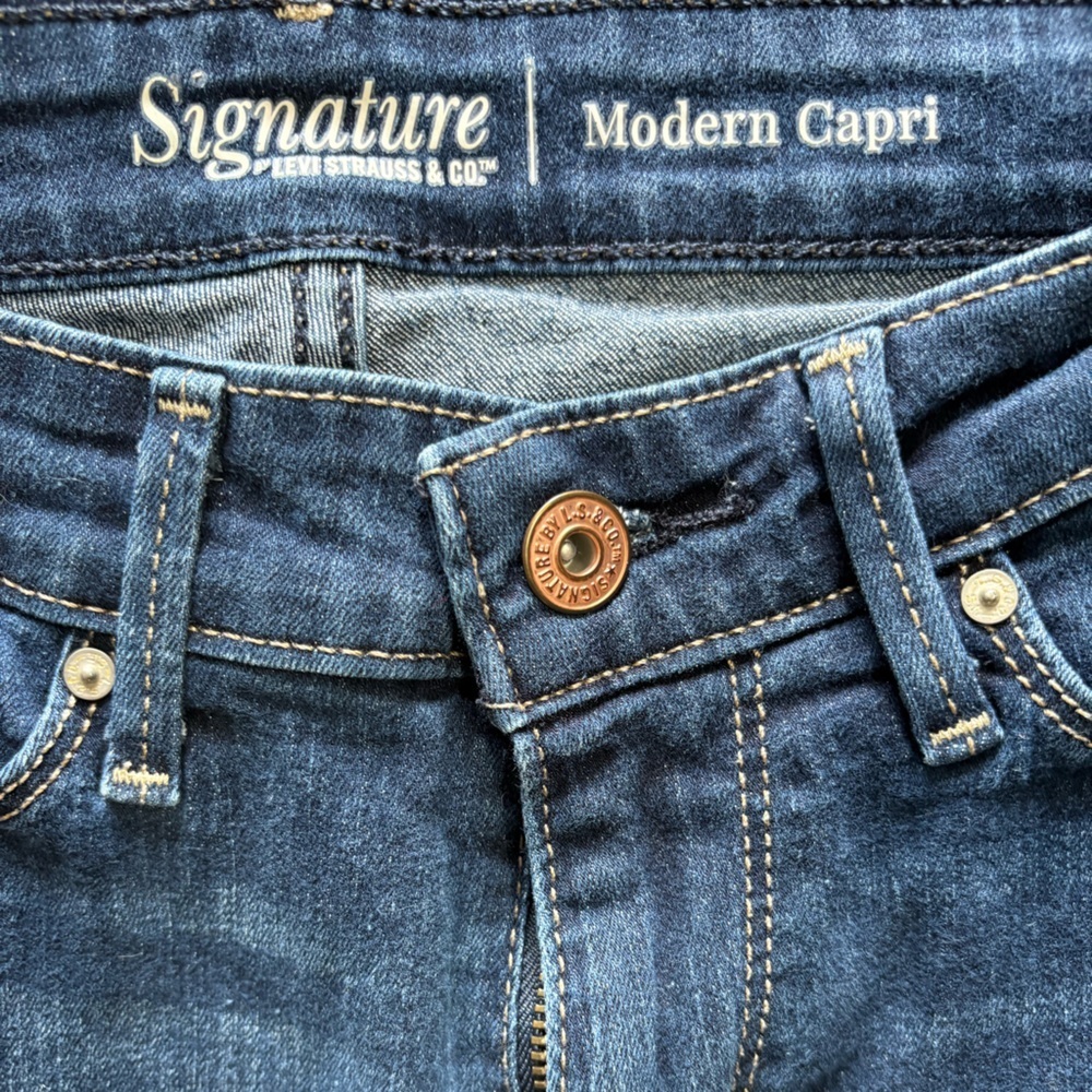 Signature by Levi Strauss capris - Picture 2 of 4